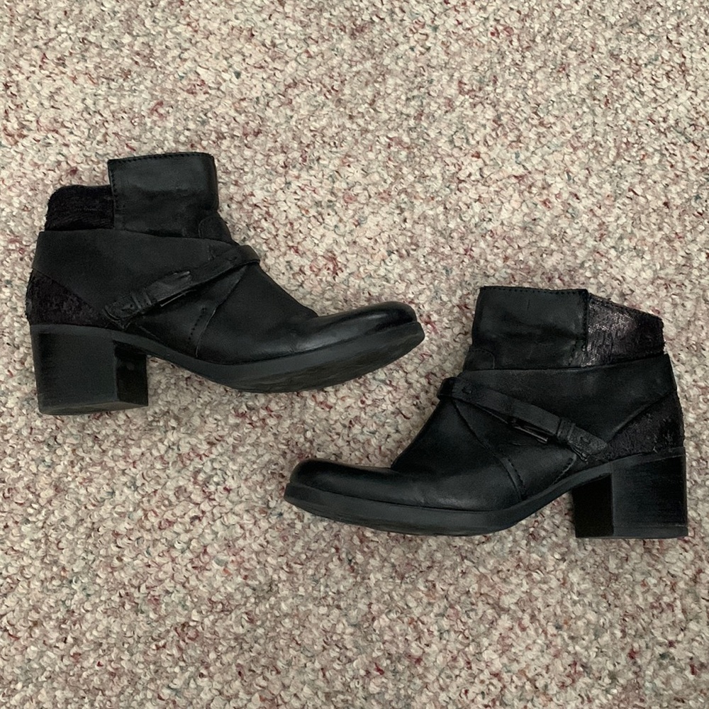 MJUS boots